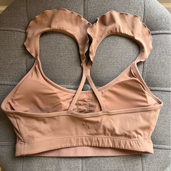 Joylab Racerback Ruffle Sports Bra. - Picture 2 of 6